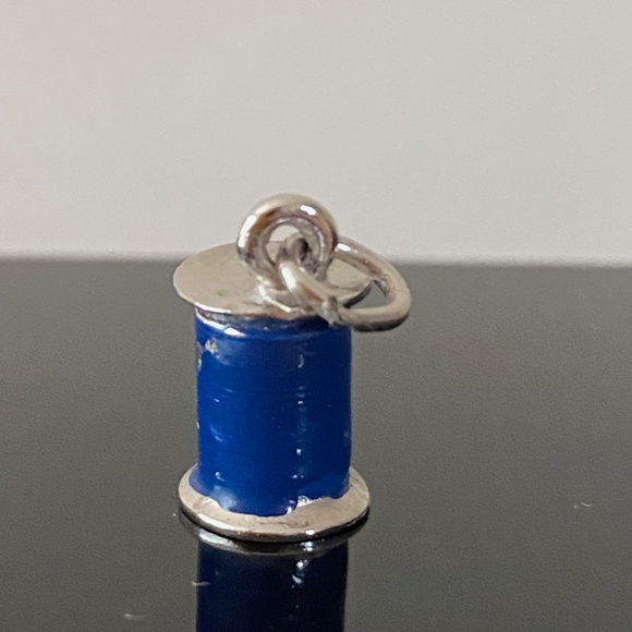 VTG I Spool of Blue Thread Sterling Charm - Picture 9 of 14